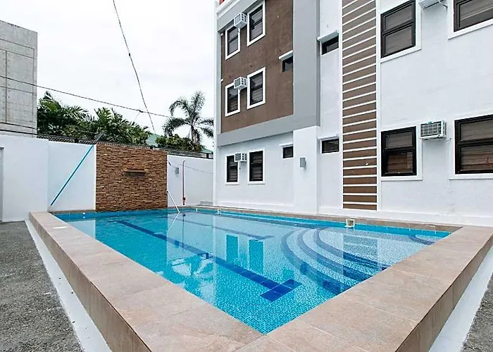 Reddoorz At Dbuilders Poblacion Bgc Отель 2*