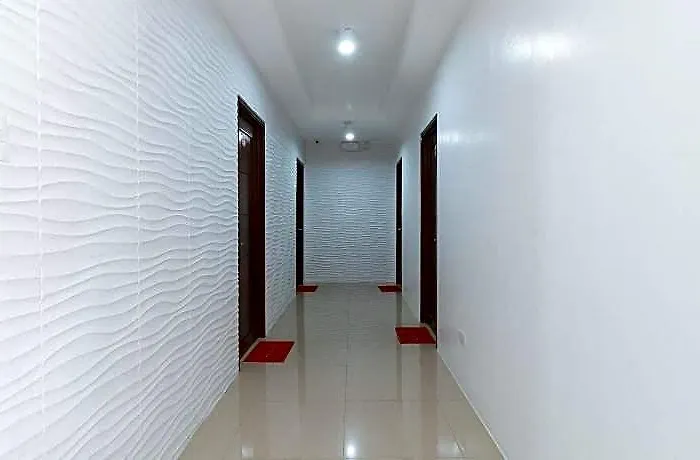 Reddoorz At Dbuilders Poblacion Bgc 2* Манила