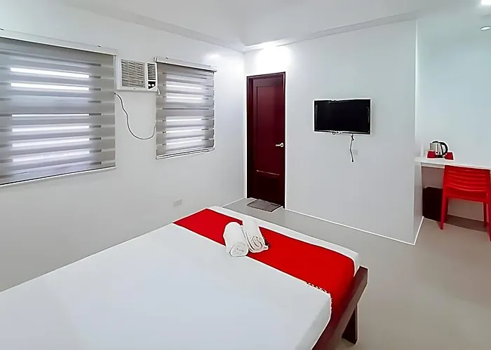 Reddoorz At Dbuilders Poblacion Bgc 2*