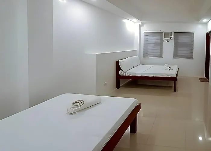 Reddoorz At Dbuilders Poblacion Bgc