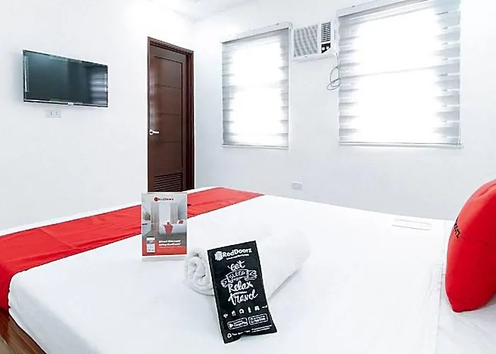 Reddoorz At Dbuilders Poblacion Bgc
