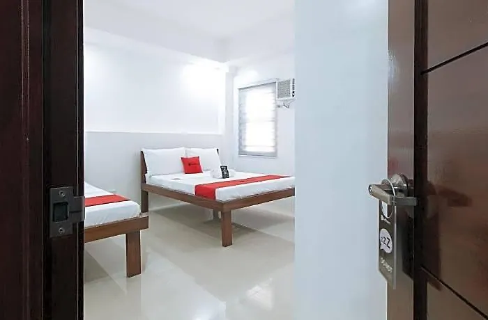 Reddoorz At Dbuilders Poblacion Bgc 2*